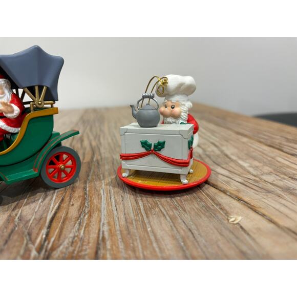 Vintage Rennoc Christmas Santa Lamp Ornaments Set of Three 90s - Picture 5 of 8